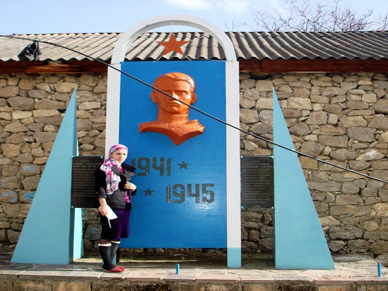 Памятник с. Рачабулда.
